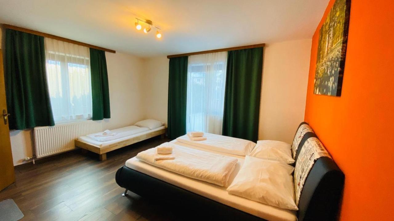 Holiday House Auer - By Four Seasons Apartments Kaprun Eksteriør billede